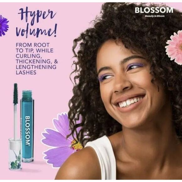 4/$20 Blossom Beauty in Bloom Aqua Volumizing Mascara & Crystal Lip Gloss Set - Picture 4 of 7